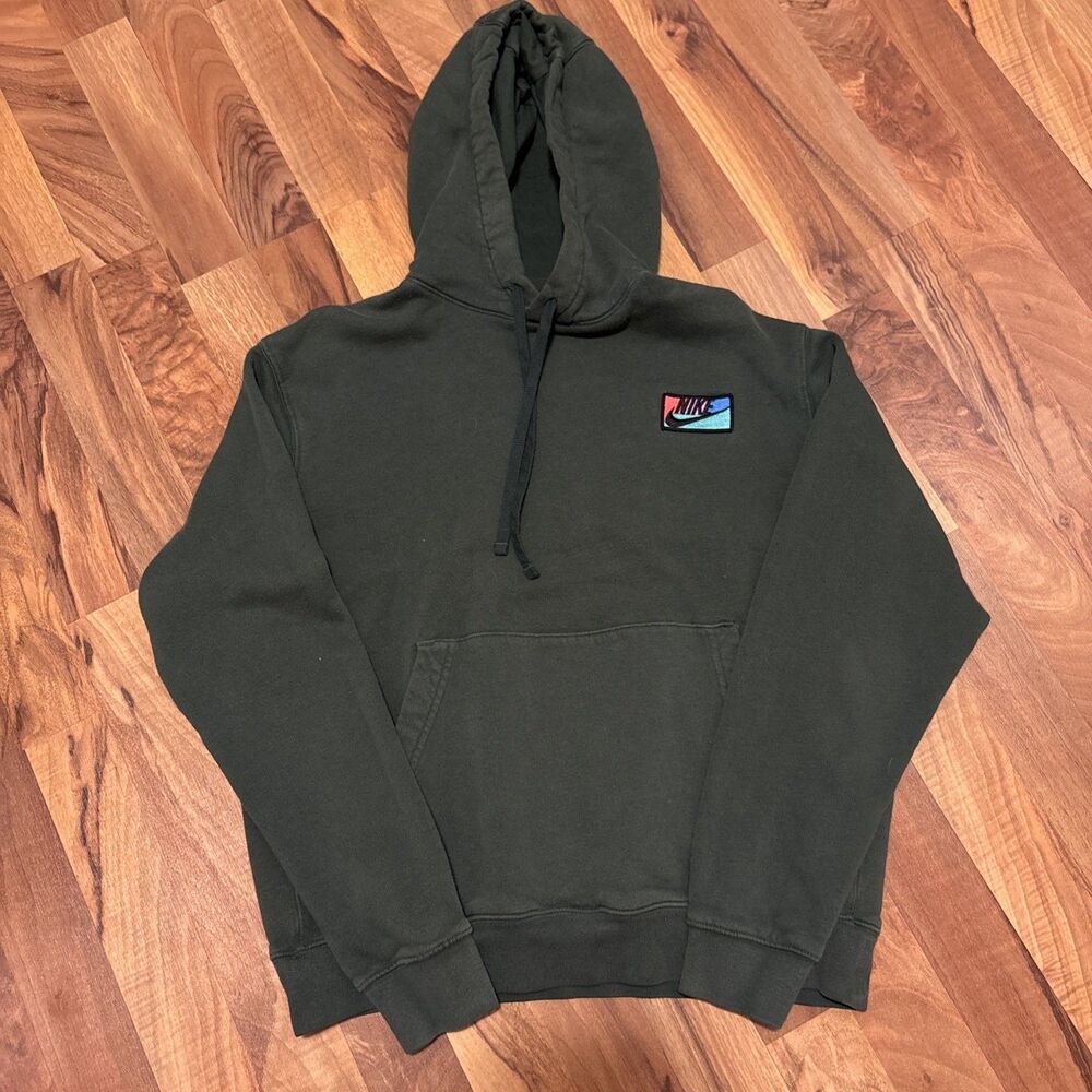 Green Multi Color Nike Embroidered Logo Pullover Sweatshirt Size Medium